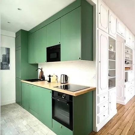 Spacious Apartment Louvre Ac 3 Bedrooms Διαμέρισμα